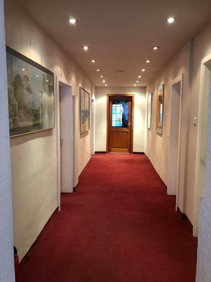 Hotel Zum Taunus Eppstein Exterior foto